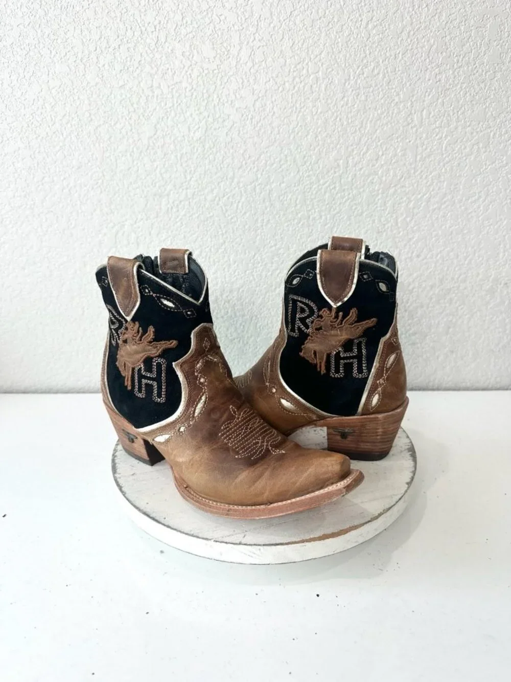 Lane RODEO HOUSTON Cowboy Booties Brown Western Snip Toe Short Boots Women 8.5 - Picture 13 of 13